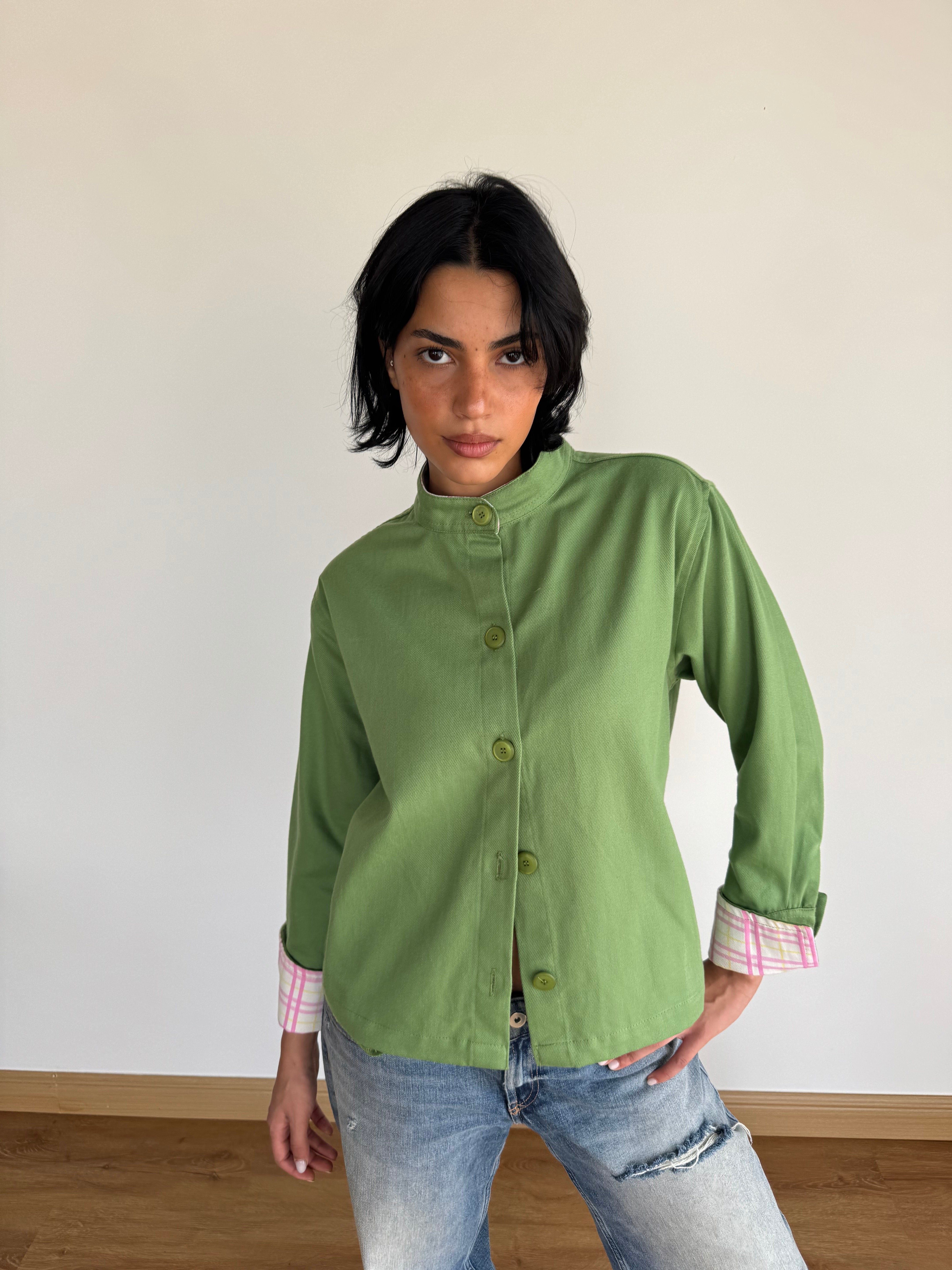 model is 1.65m (5'4'') & wears S