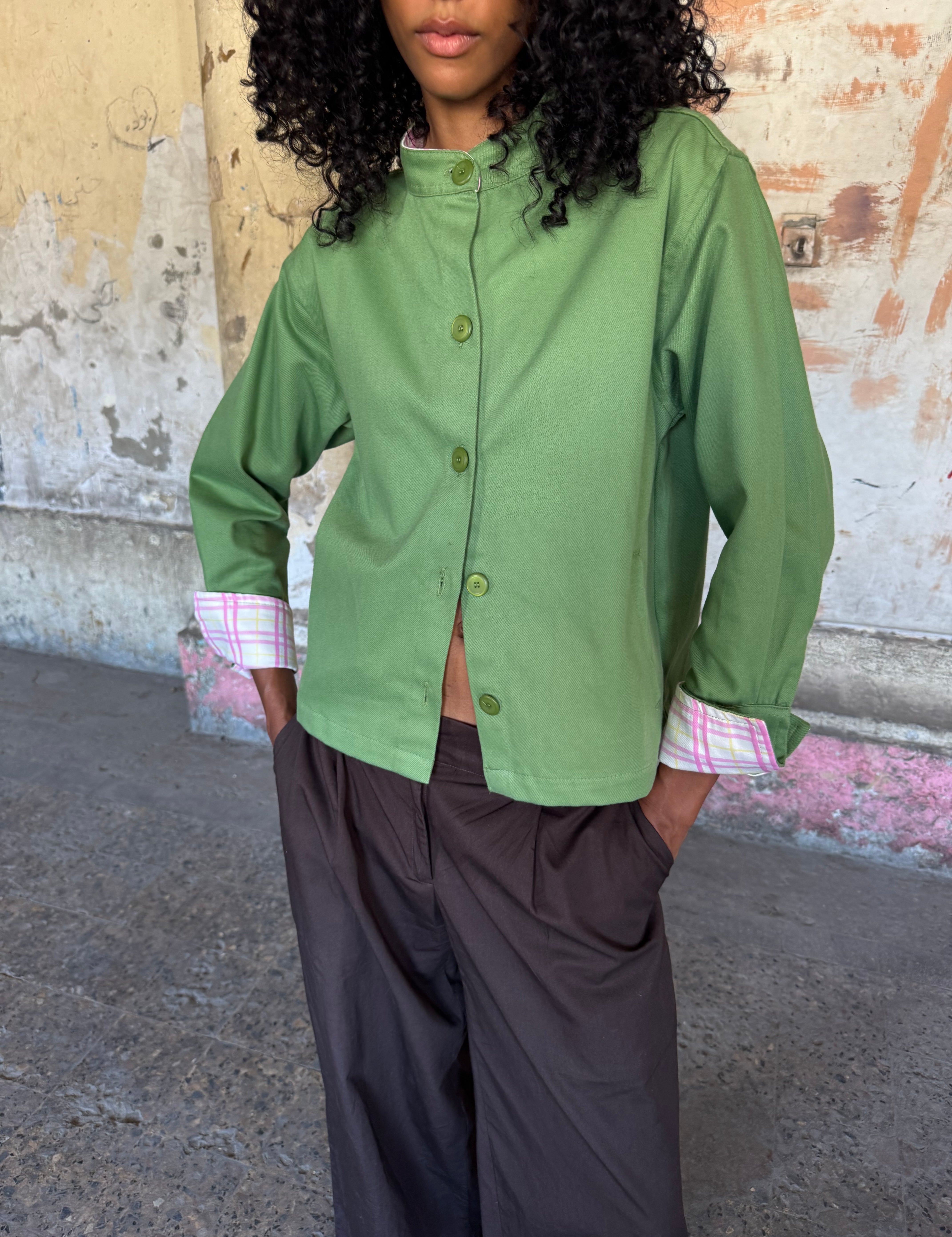 model is 1.72m (5'64'') & wears S