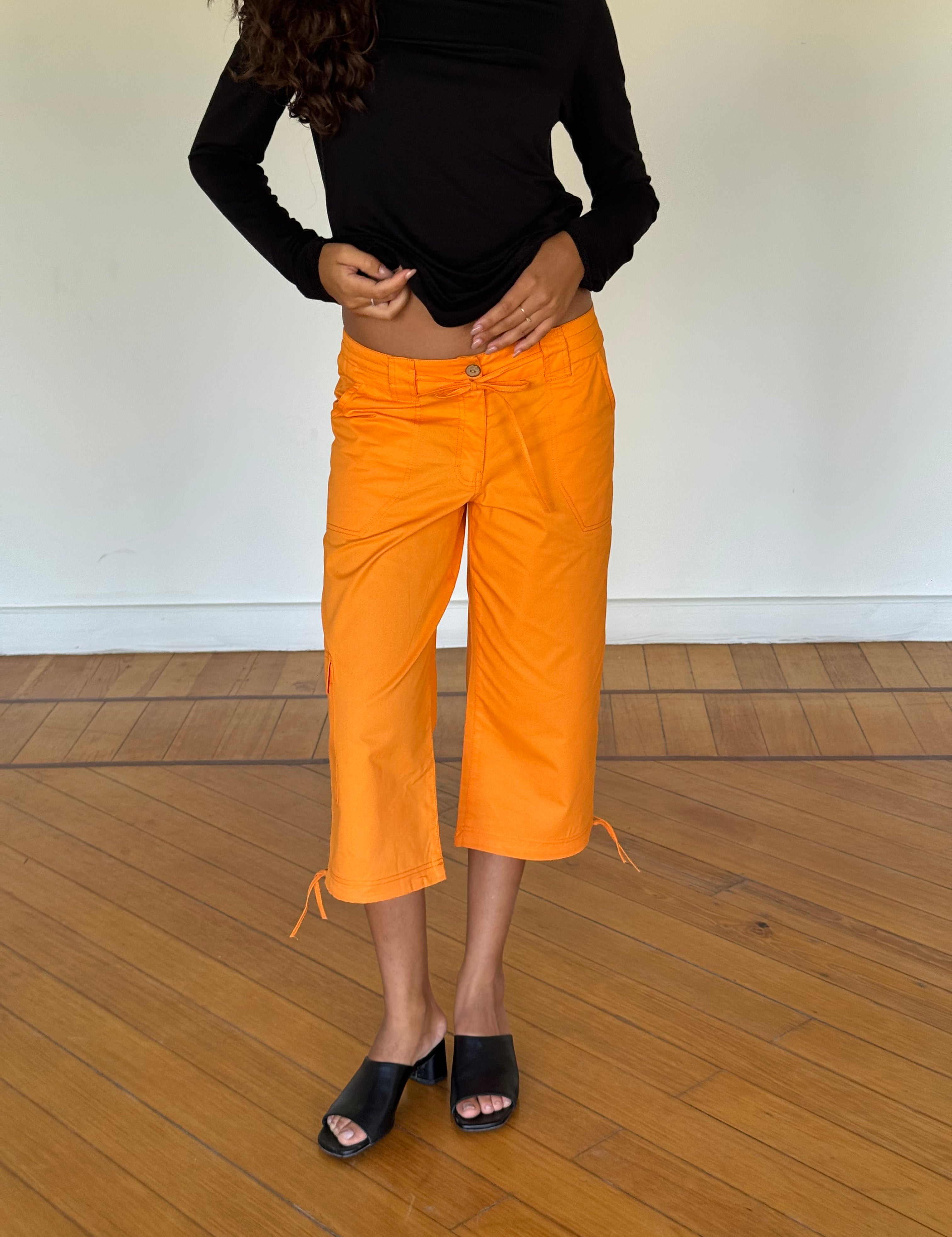 model is 1.73m (5'57'') & wears S