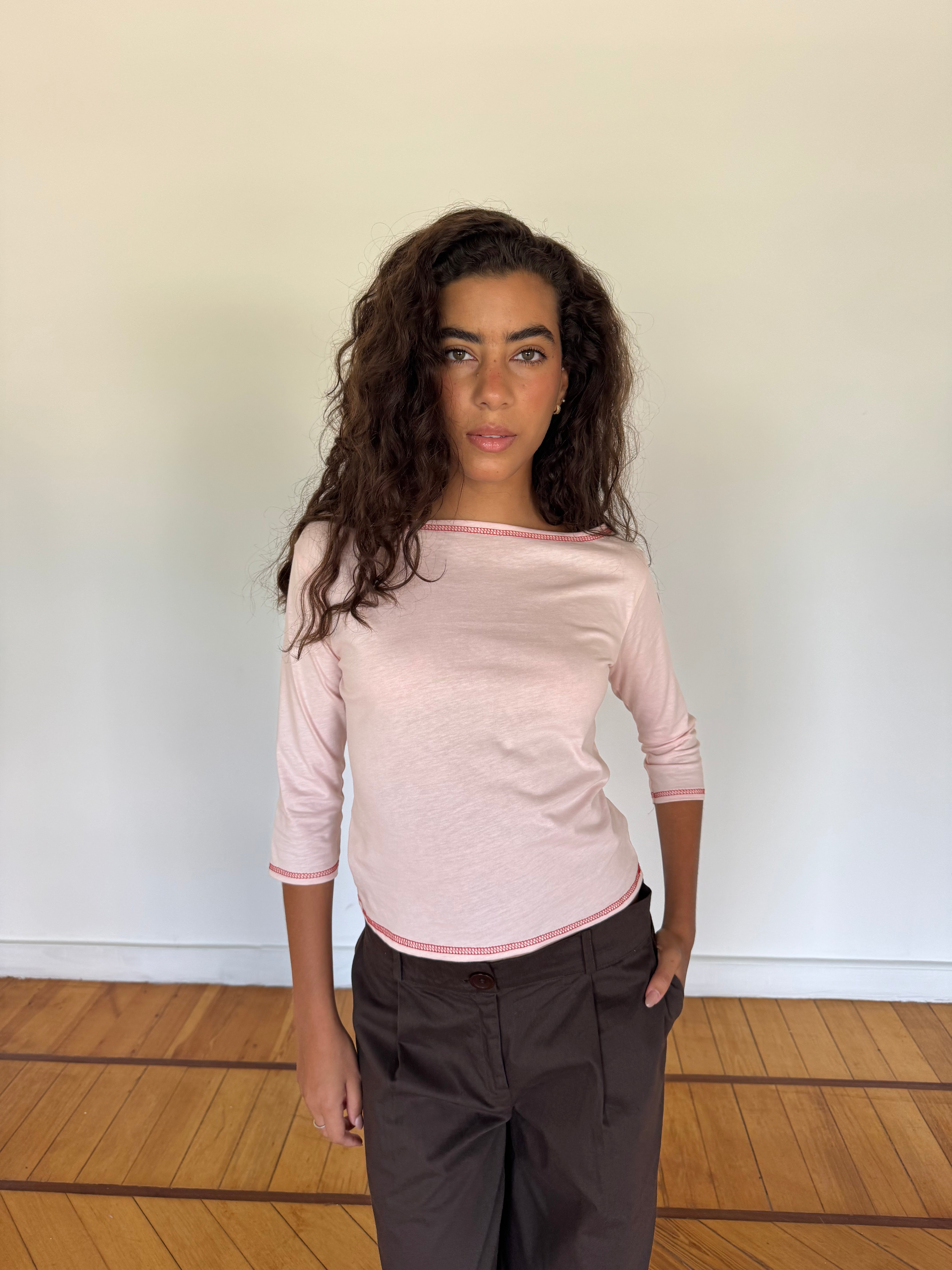 model is 1.73m (5'57'') & wears S