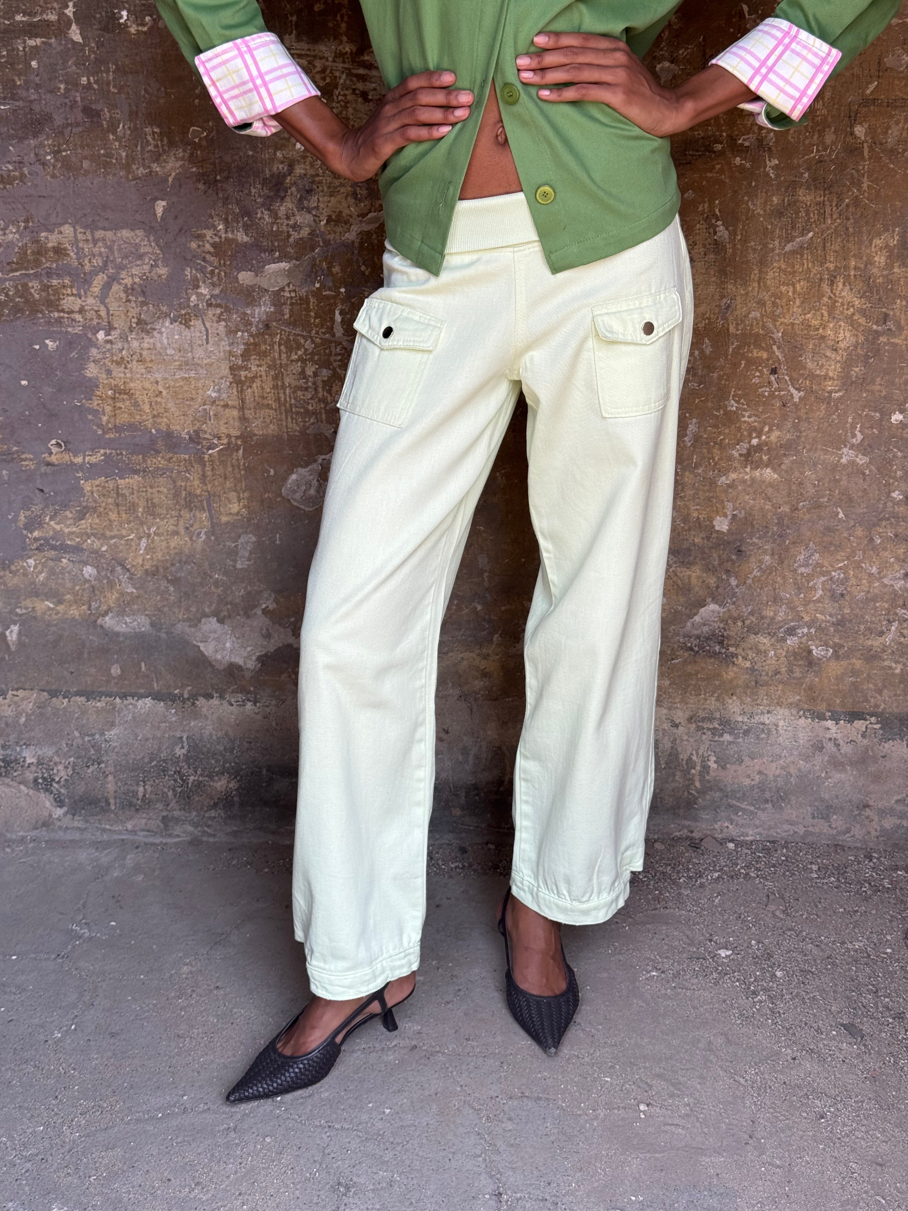 model is 1.69m (5'55'') & wears S