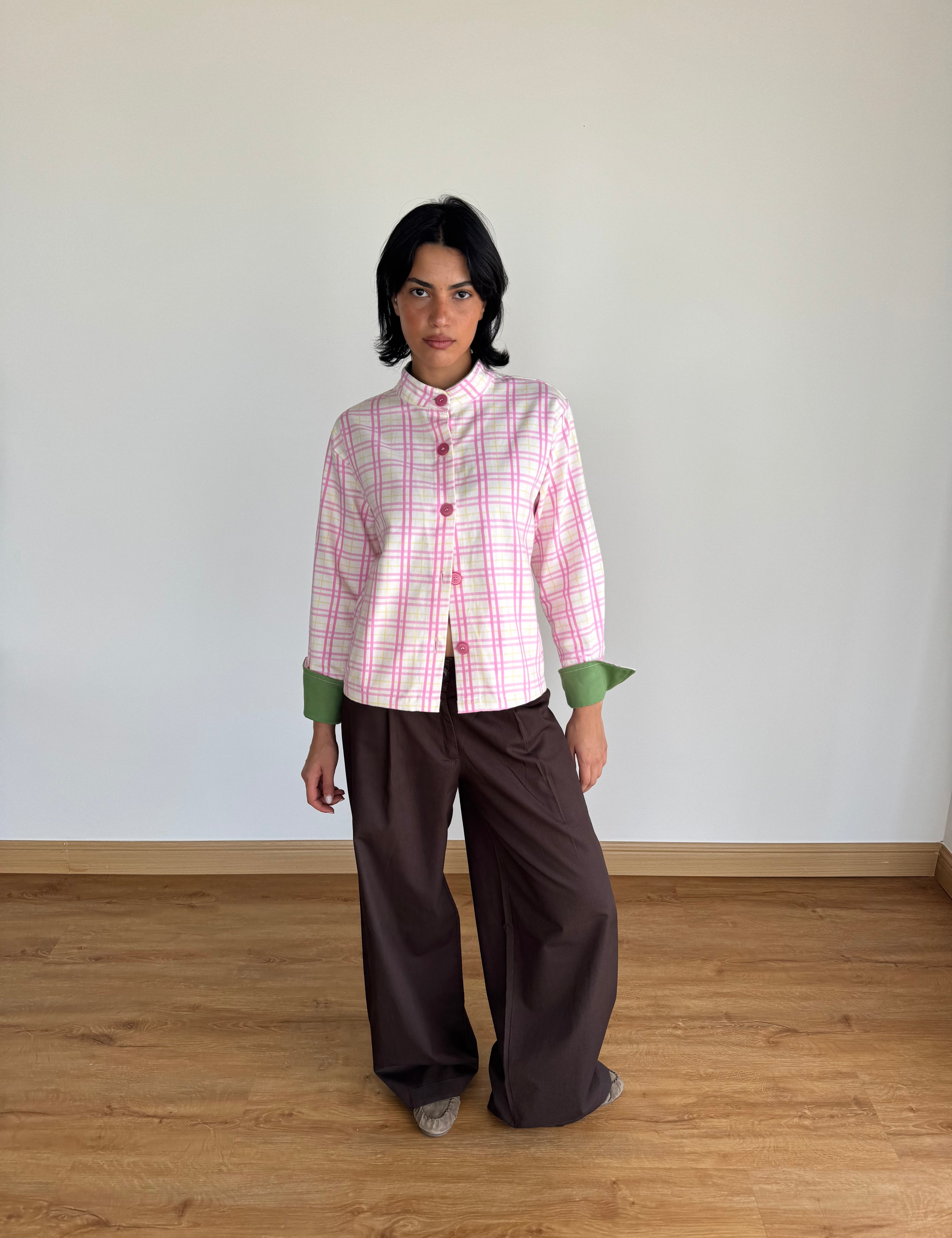 model is 1.65m (5'4'') & wears S