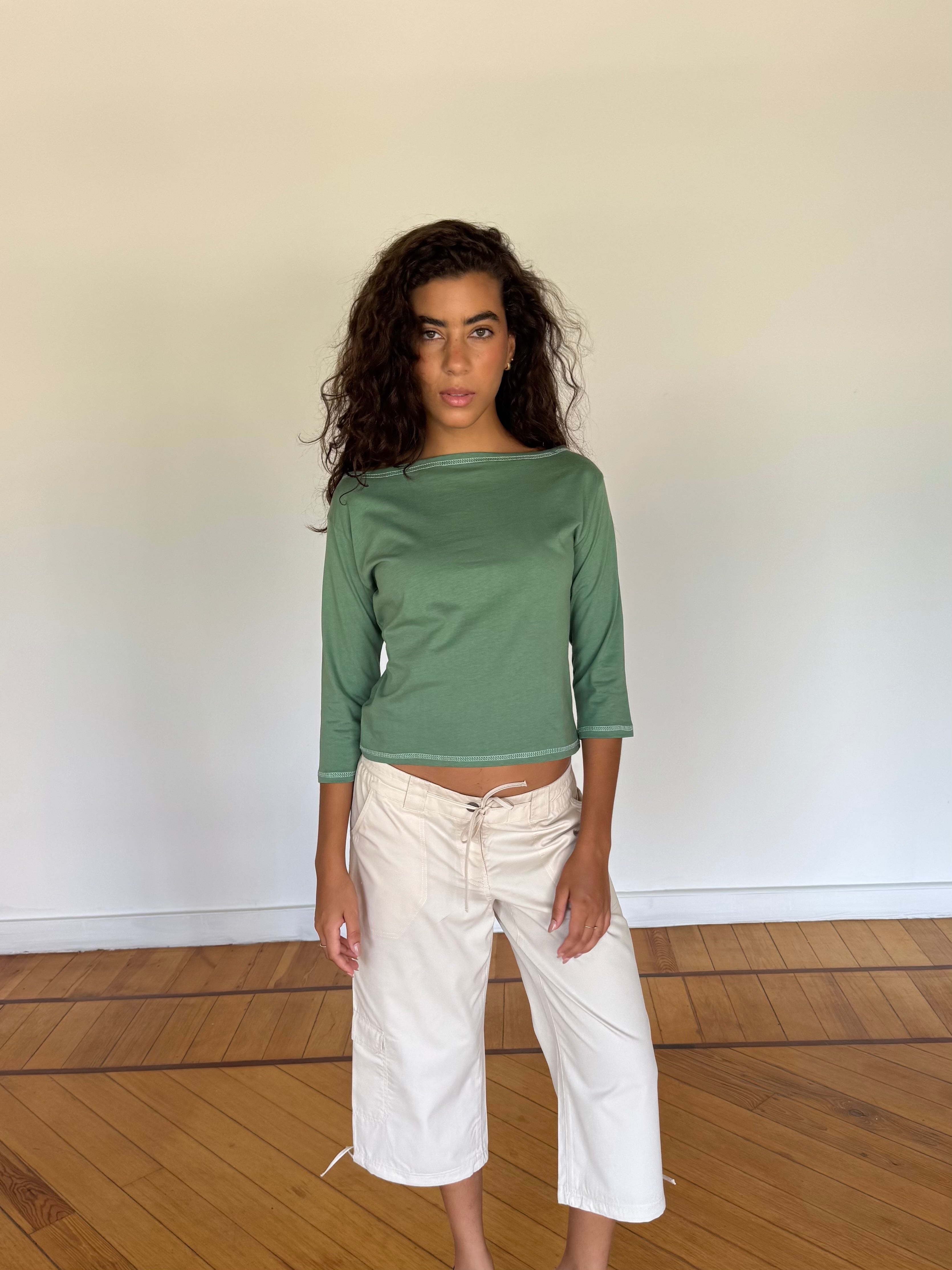 model is 1.73m (5'57'') & wears S